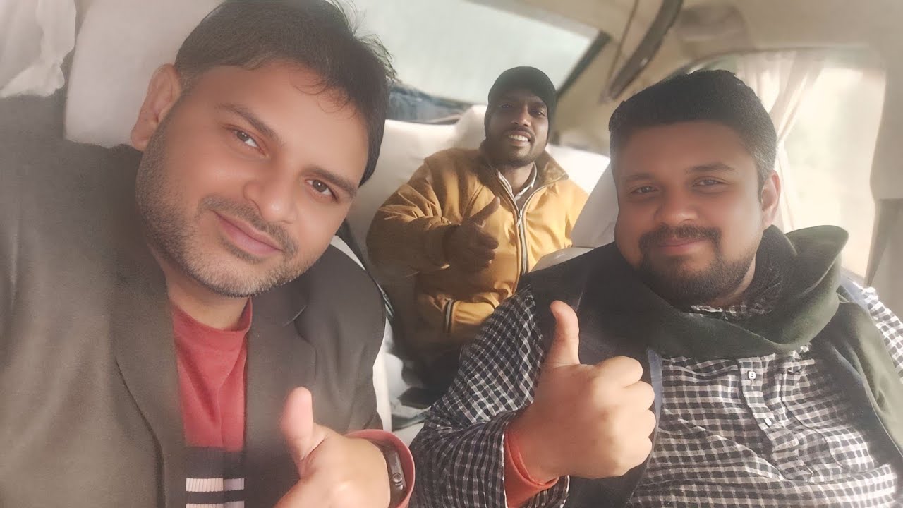 Trip to India, गोमती मां में स्नान करते हुए