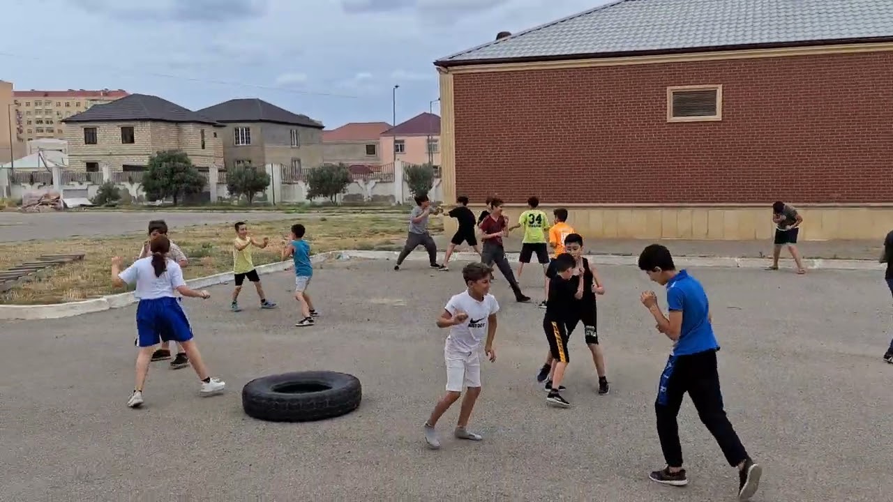 Hövsan boks.məşqçi Vüqar Hüseynov.(1)