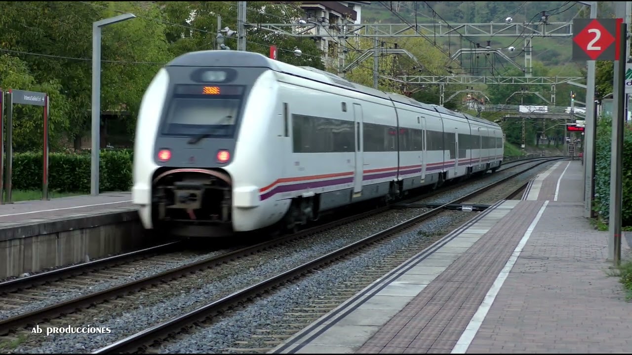 Tránsito de Trenes Renfe (Sonido Origina) (UHD 4K)