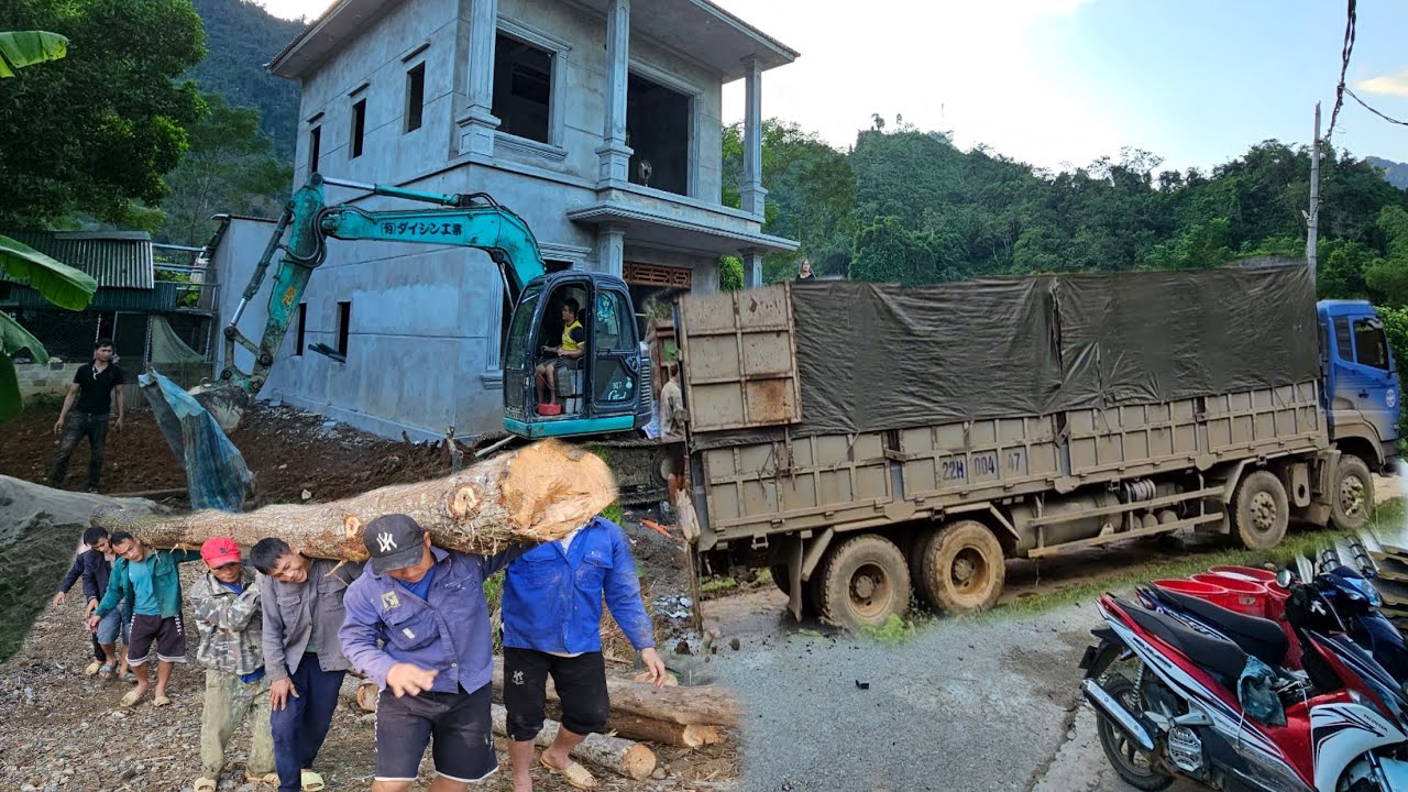 FULL VIDEO:Excavators and trucks work in the countryside.