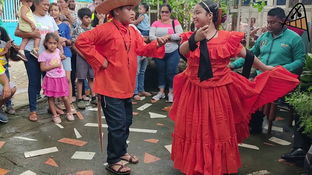 El Chunche - Baile de Inditas, Marimba de Arco Masaya