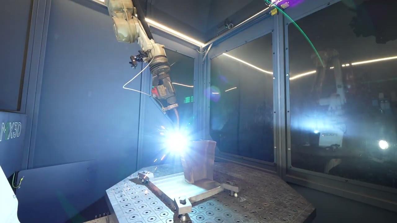 Metal Chair additive manufacturing ～Une chaise fabriquée en WAAM～
