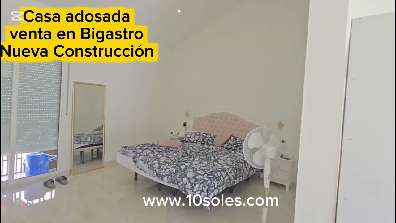 Casa adosada en Bigastro centro. Nueva Construcción.