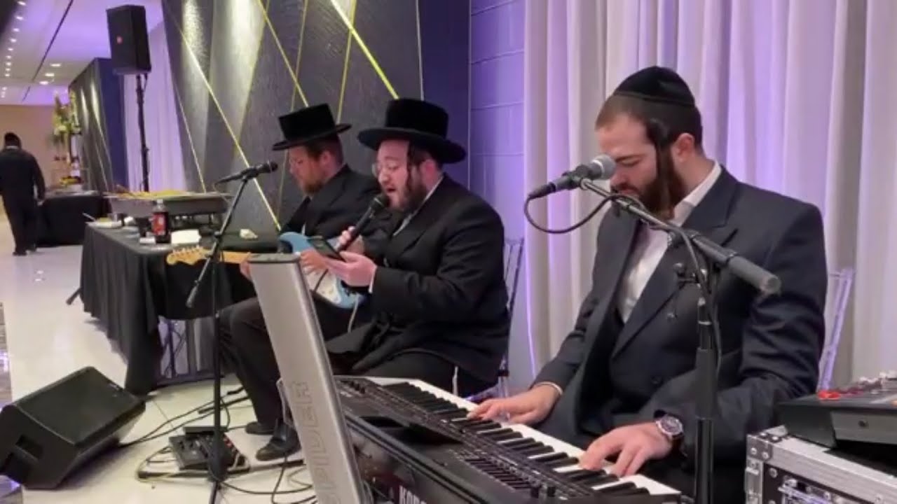 Yakov Shlomo Gross sings: Vaani and I Yakov…🎶 - יעקב שלמה גראס זינגט: ואני און איך יעקב