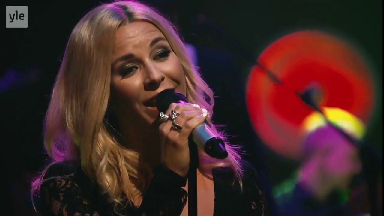 Krista siegfrids - Can you see me? - live at suomilove tv show
