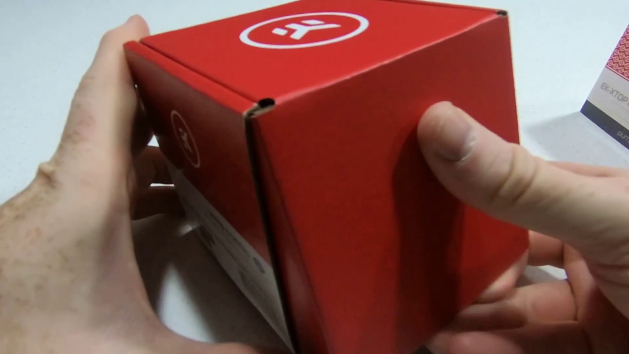 EK-XTOP Revo D5 PWM Water Pump Combo Unboxing