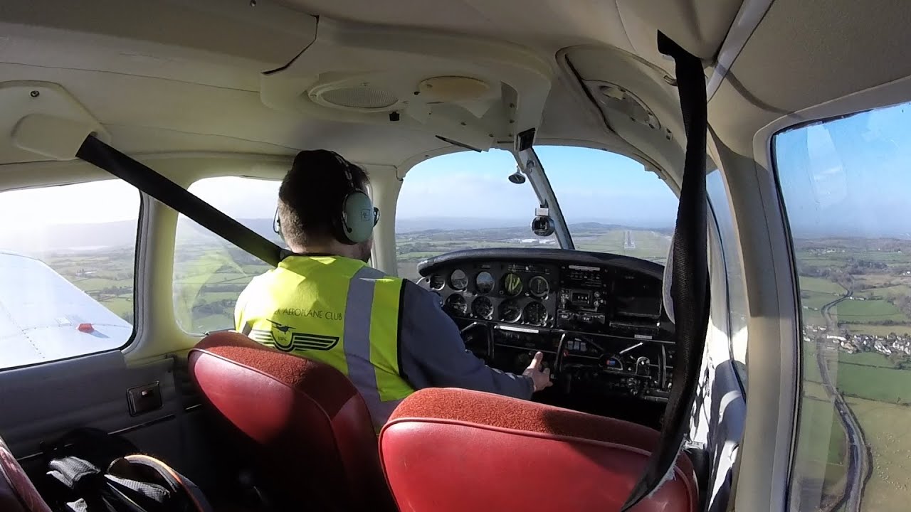 UK EASA LAPL/PPL - Lesson 17 - First Solo