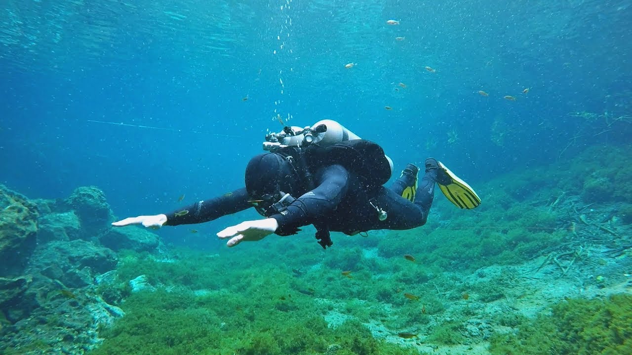 Diver Trim Check Using a Twinset - Sidemounting.com