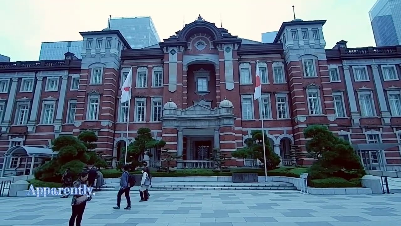 Walking Around Tokyo....  Tokyo Station