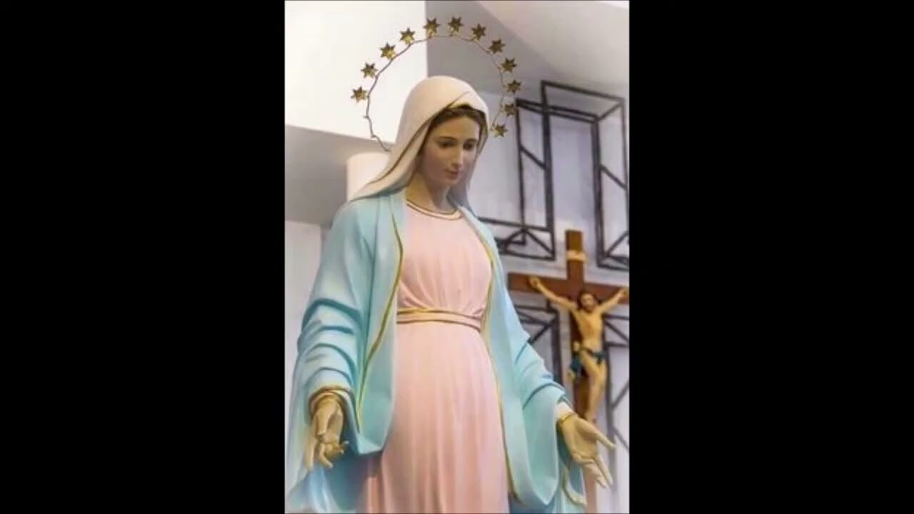 Suplicamos, através da oração o auxílio de Nossa Senhora das Graças