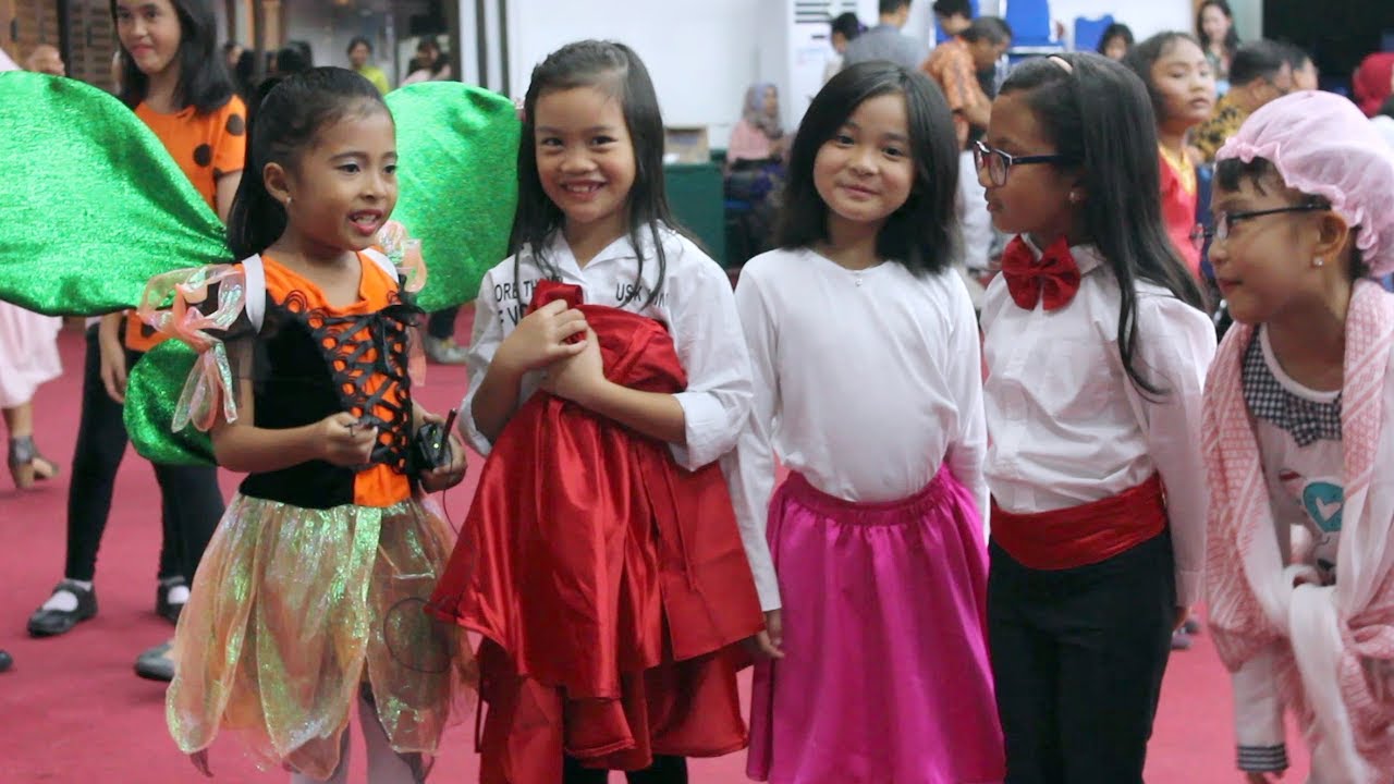 Little Red Riding Hood School Drama and Dance - Bagi Raport Sekolah BCU Palangkaraya 2017