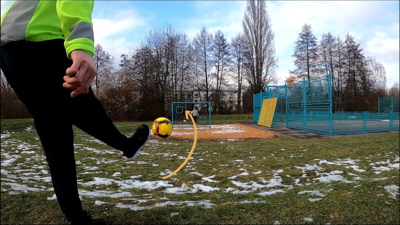 Torwandschießen aus 14 Metern💪⚽️ - ist das möglich?