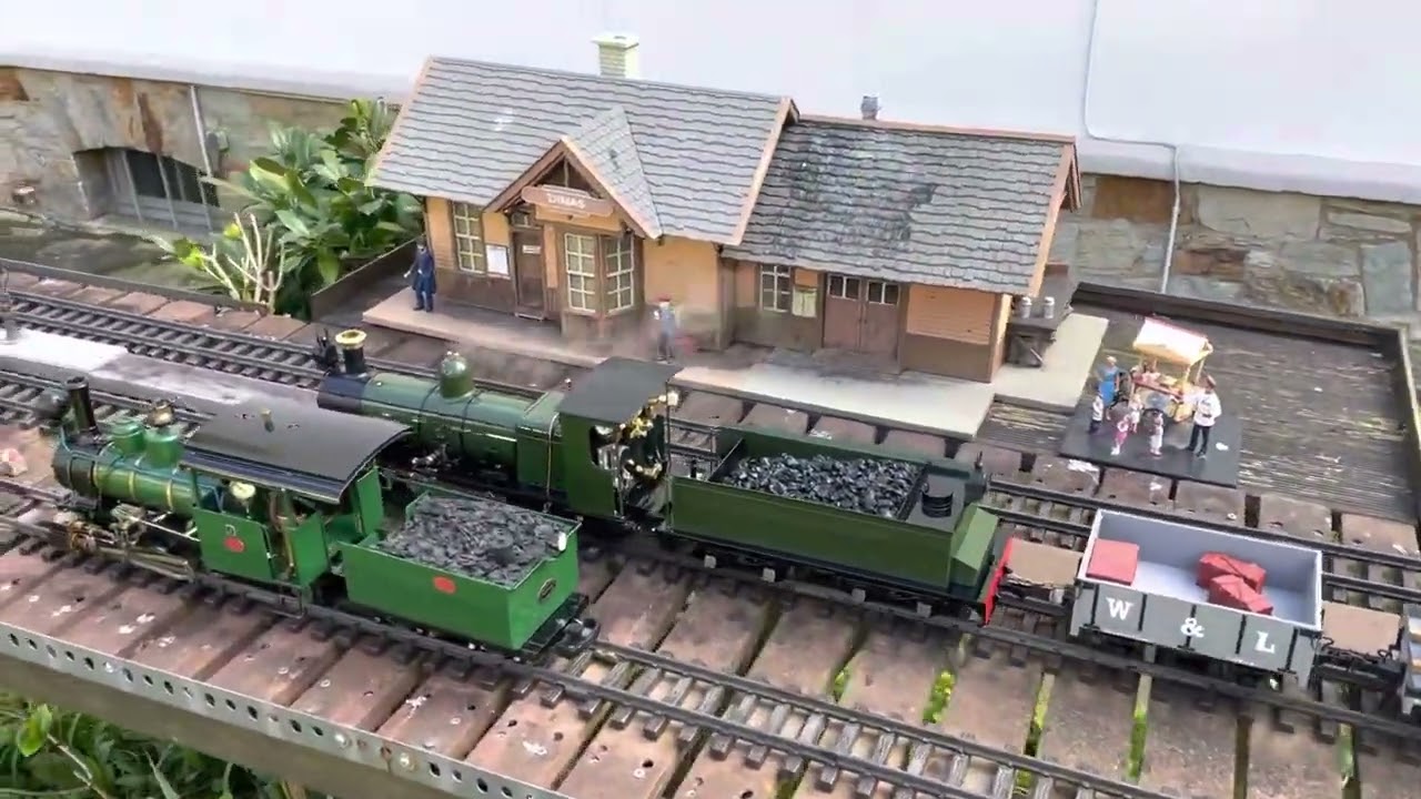 Roundhouse Darjeeling C-Class