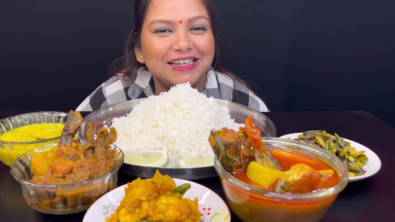Bigbites, Eating Rice With Ar Macher Kalia,Kochu বাটা, Tangra Macher Jhal, Dal, Payajkoli vaja,।