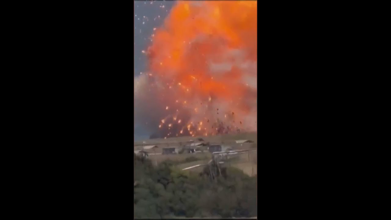 Massive explosion at an ammunition factory outside Rome