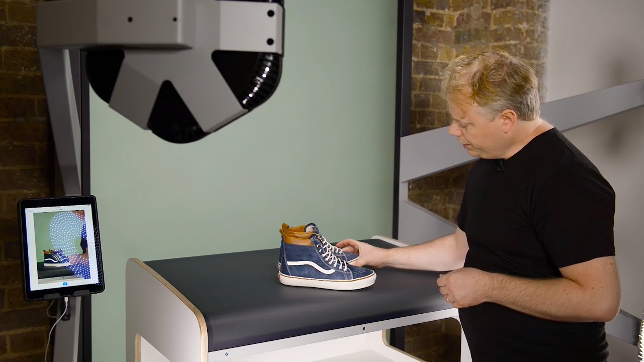 How to Photograph Shoes on Tabletop