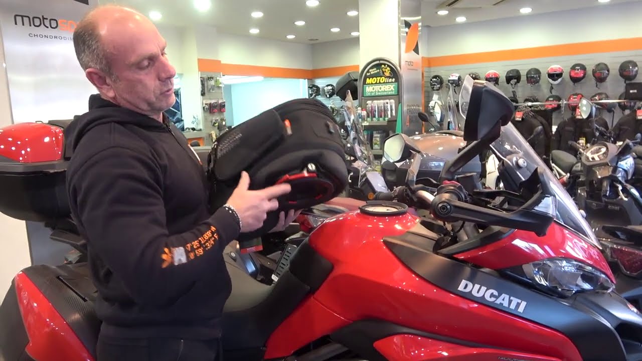 Tank bag with locker GIVI tanklock 25L