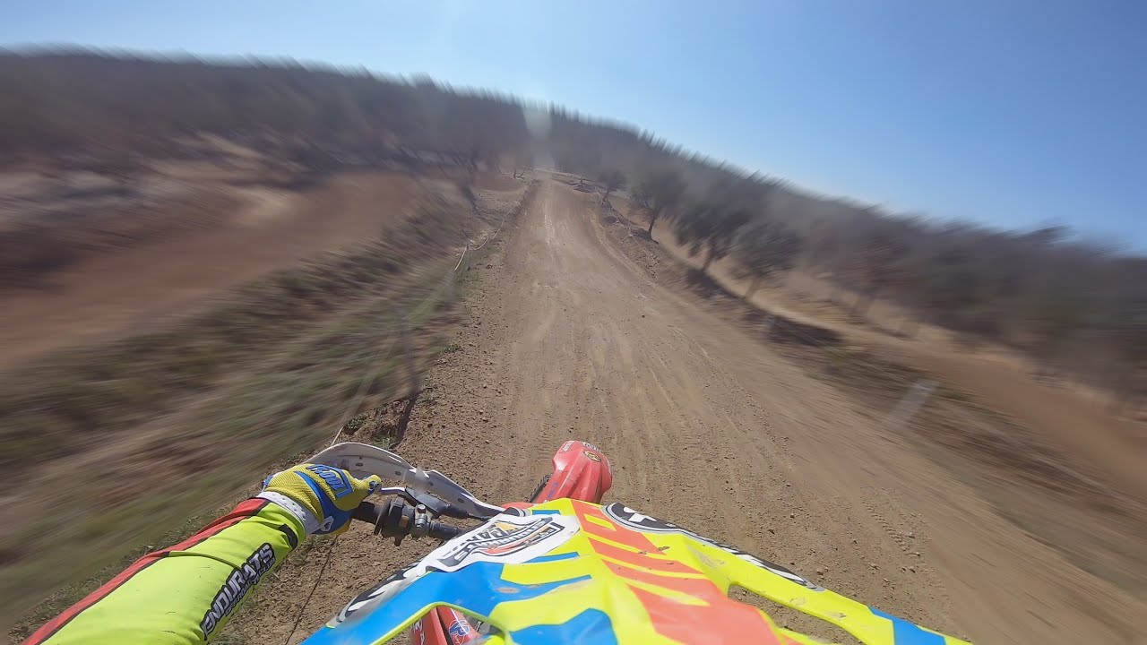 Circuit Motocross Vidreres Costa Brava | HONDA CR 250 vs CRF 250