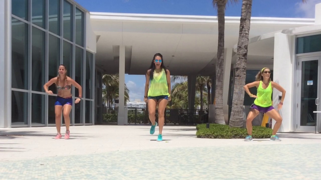 Aqua Zumba - Tamo' Happy by Ilegales