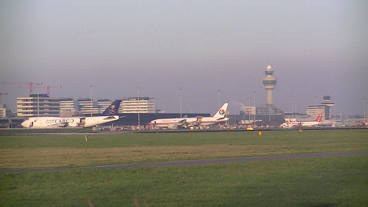 AIRPLANE SPOTTING AMSTERDAM SCHIPHOL 12-1-2014