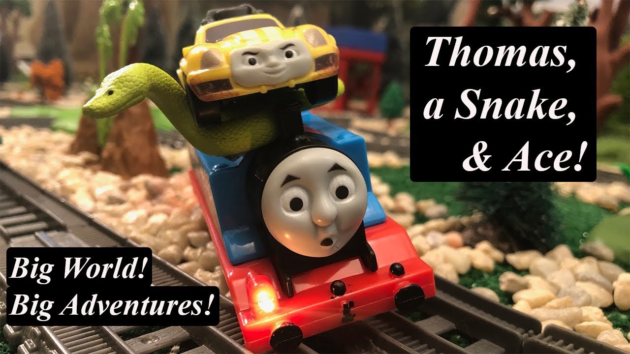 Thomas and Friends Toy Train Closer Look-Trackmaster Thomas and Ace the Racer!