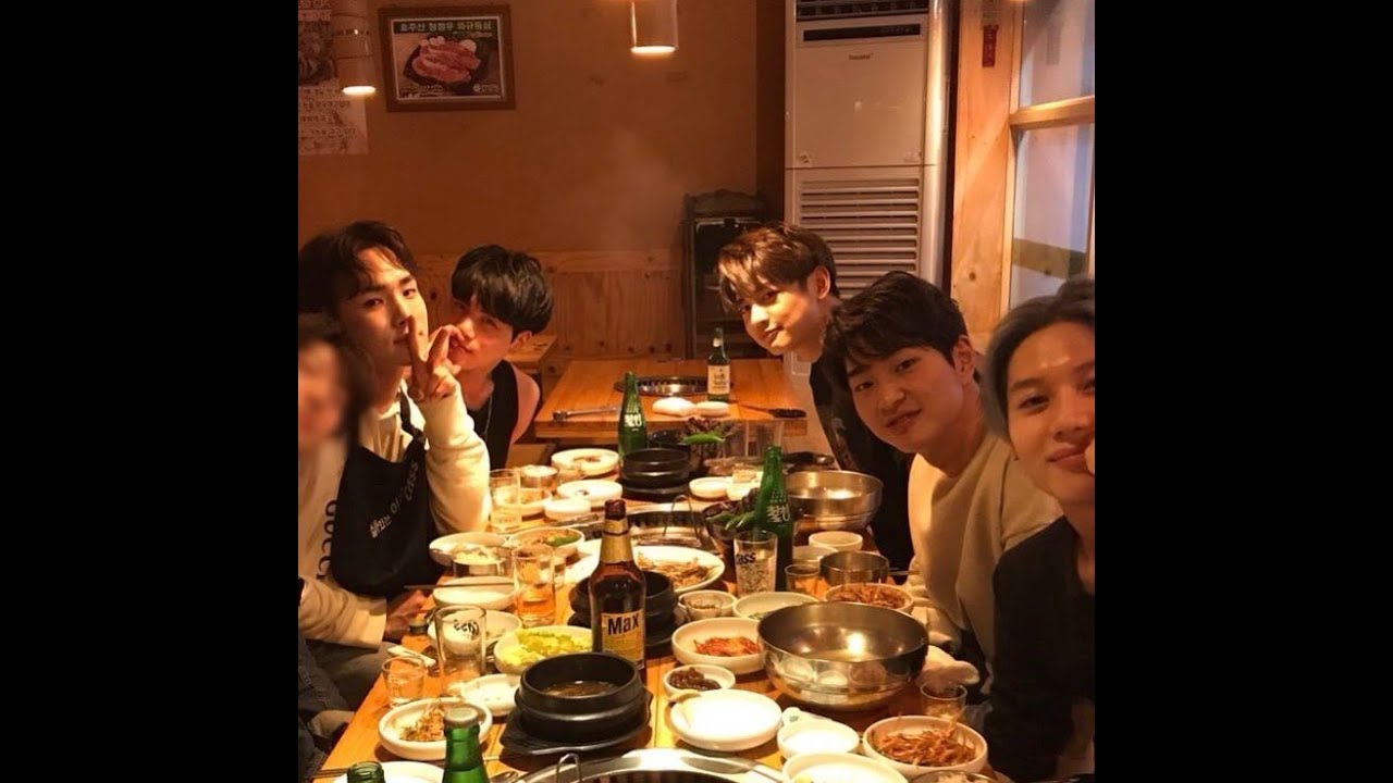 Shinee eating compilation