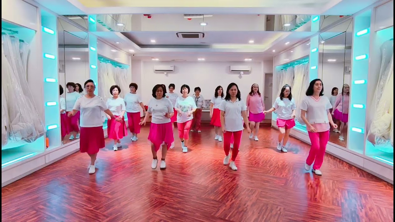 Love You More - Line Dance / Demo by RaTu TamKen LDC Palembang