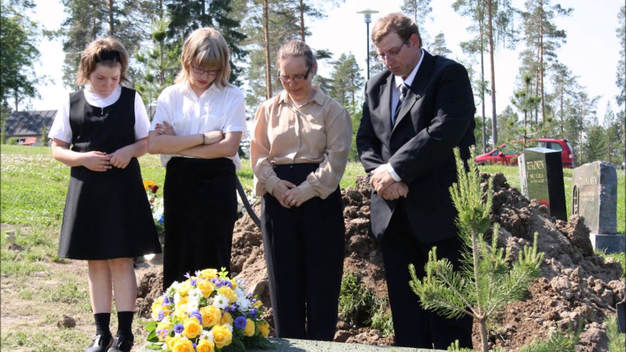 Lapseni Juhan muistolle - ikävöimme sinua.