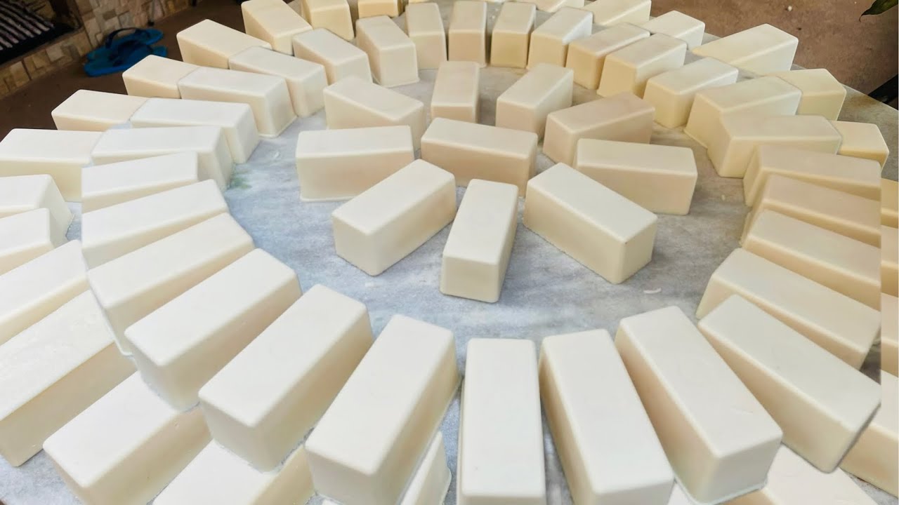 MORRIA E NÃO SABIA: É SÓ COLOCAR 500 ML DE ÁGUA GELADA NO SABÃO!