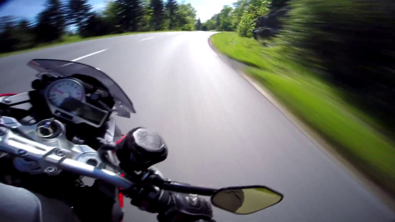 BMW S1000R - Col Du Mollendruz 2017