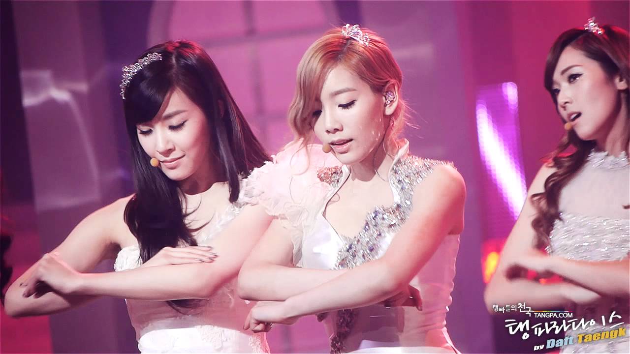 2011/12/30 KBS 가요대축제 태연 - The Boys 직캠 by DaftTaengk