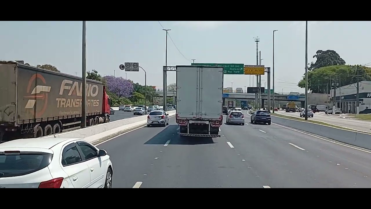 Parque Novo Mundo Marginal Tiet&ecirc; S&atilde;o Paulo Carro na esquina N&atilde;o vir&aacute; carreta