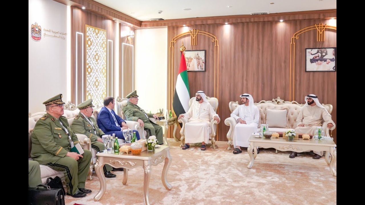 محمد بن راشد يستقبل نائب وزير الدفاع الجزائري