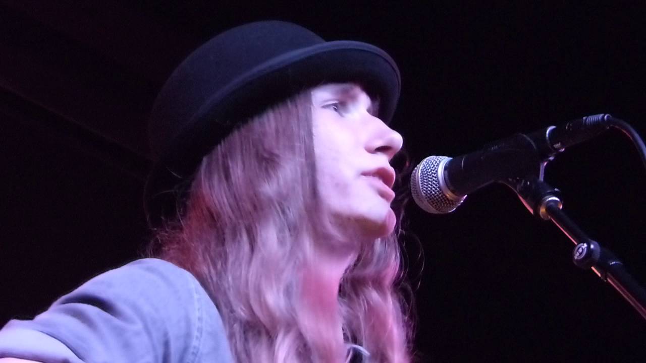 Sawyer Fredericks performs 