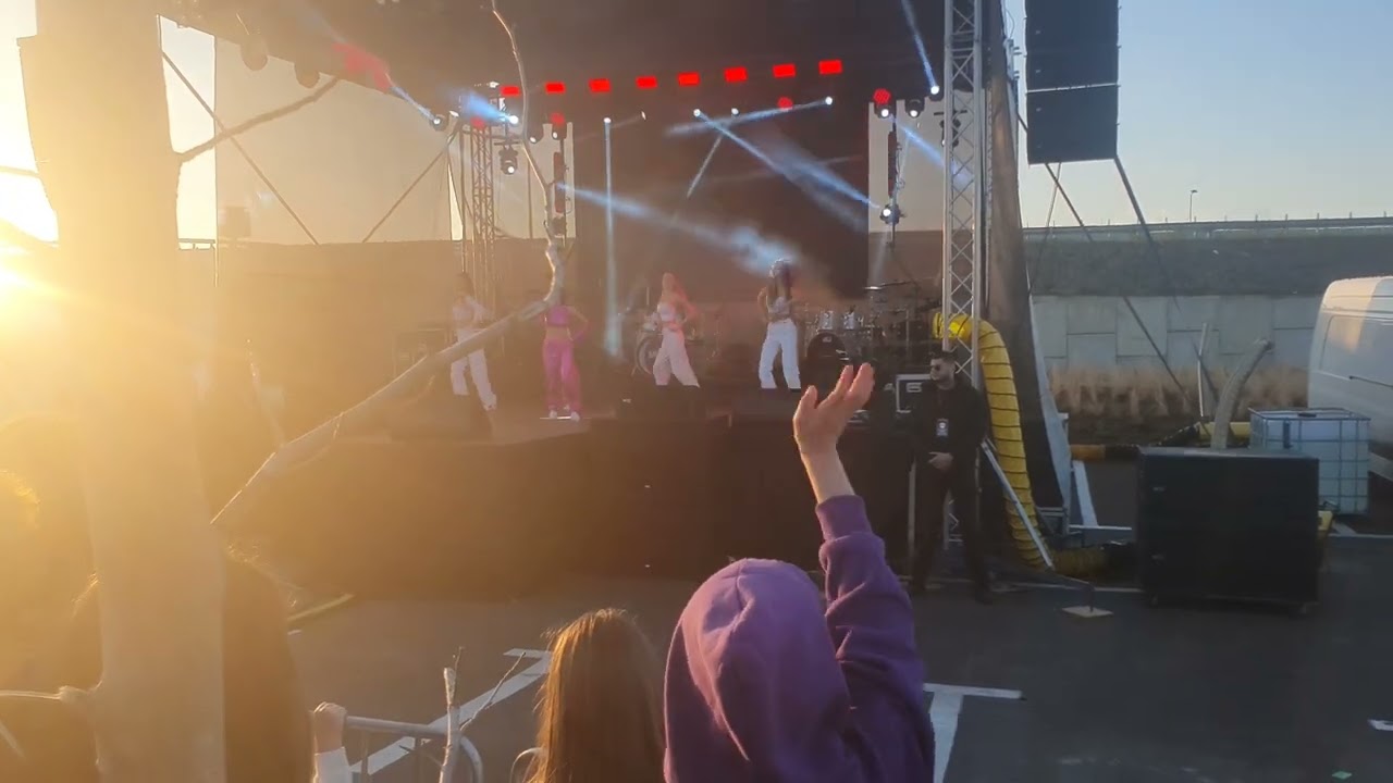 Hai la hora din Moldova ( Come on to the Moldavian dance ) by Andra Gogan concert 2022