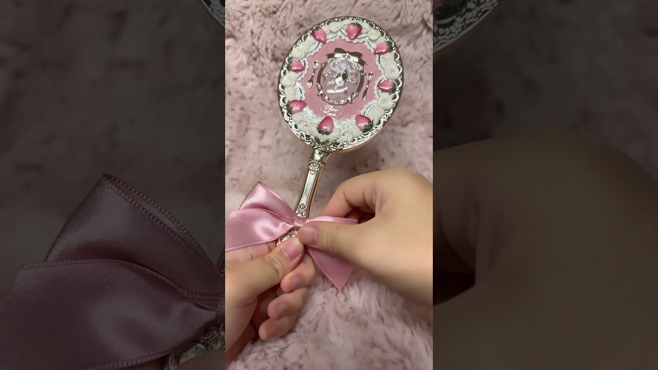 Flower Knows mirror #flowerknows  #flowerknowsmirror #handmirror #pink #princessmirror #aesthetic