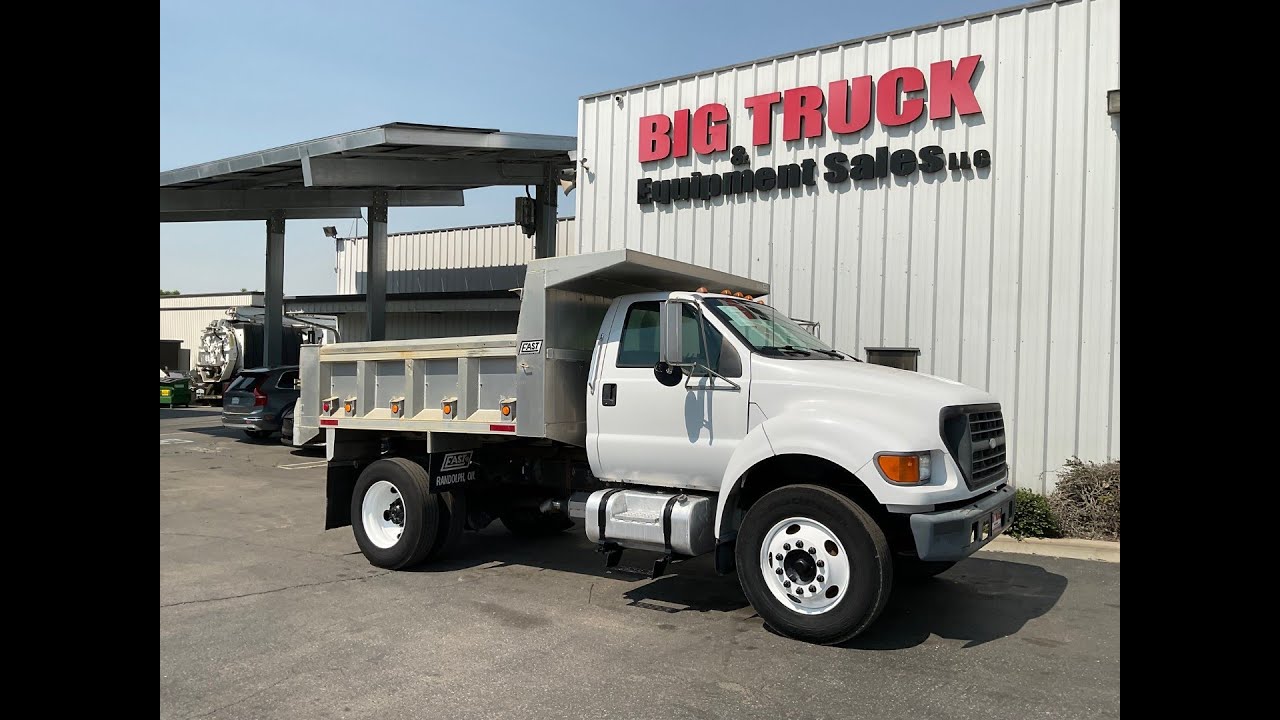 2001 Ford F650 10' Dump Truck