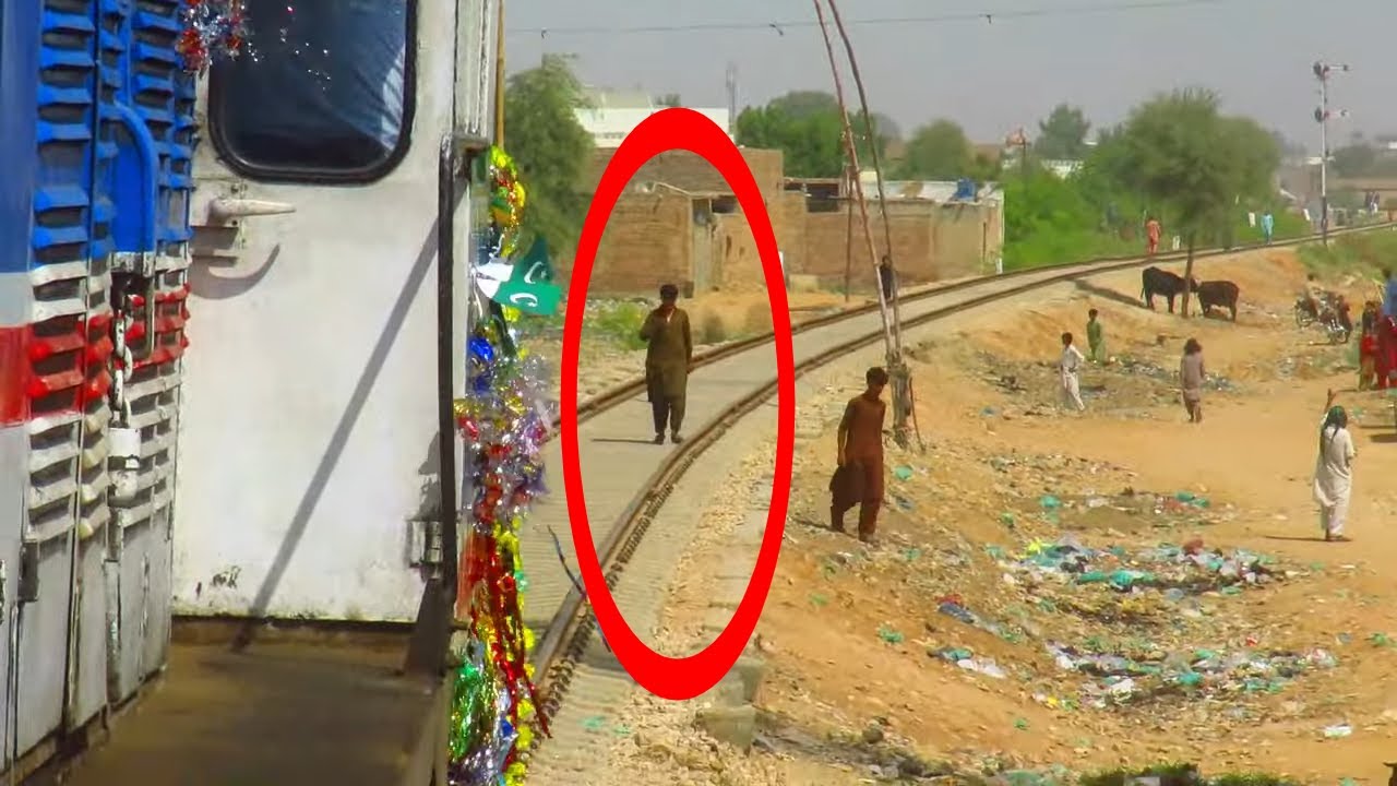 People Dangerous Cross Railway Track Mohenjo-daro Express Train Journey ML2 Line  Pakistan Railways