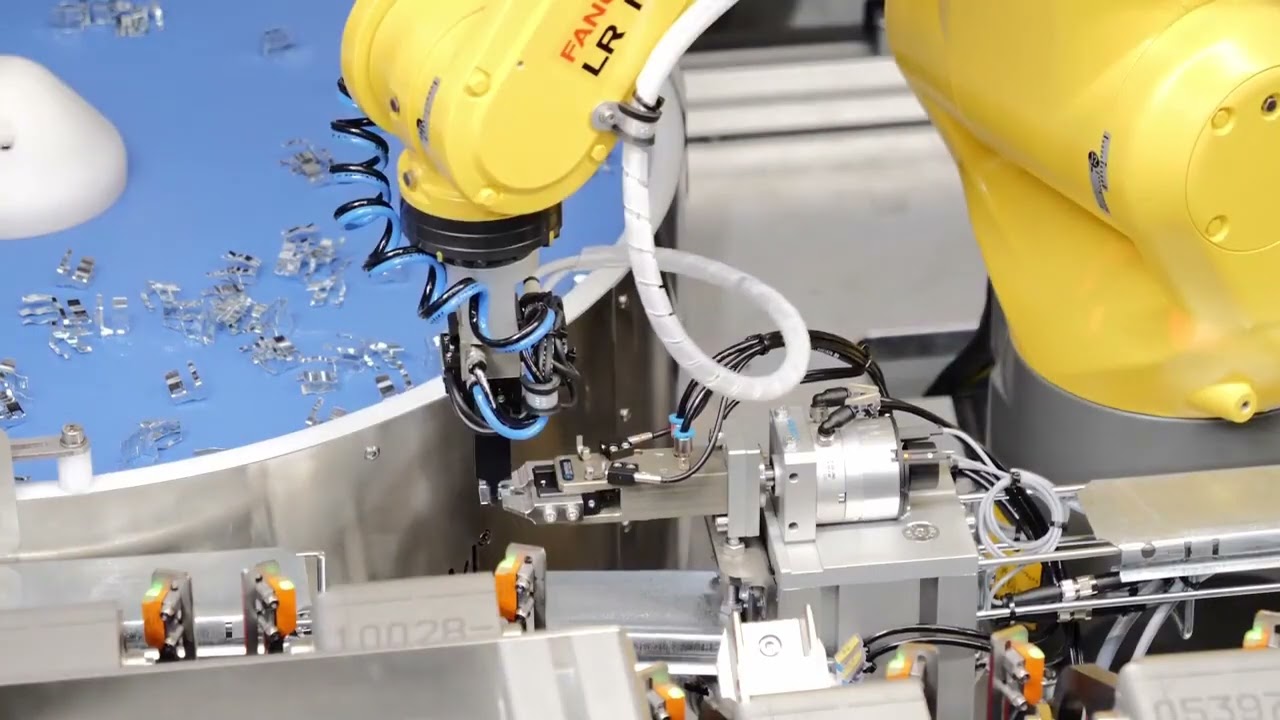 FlexiBowl&reg; 650 Parts Feeder | Metal Clips Assembly [FANUC] - Home Appliance