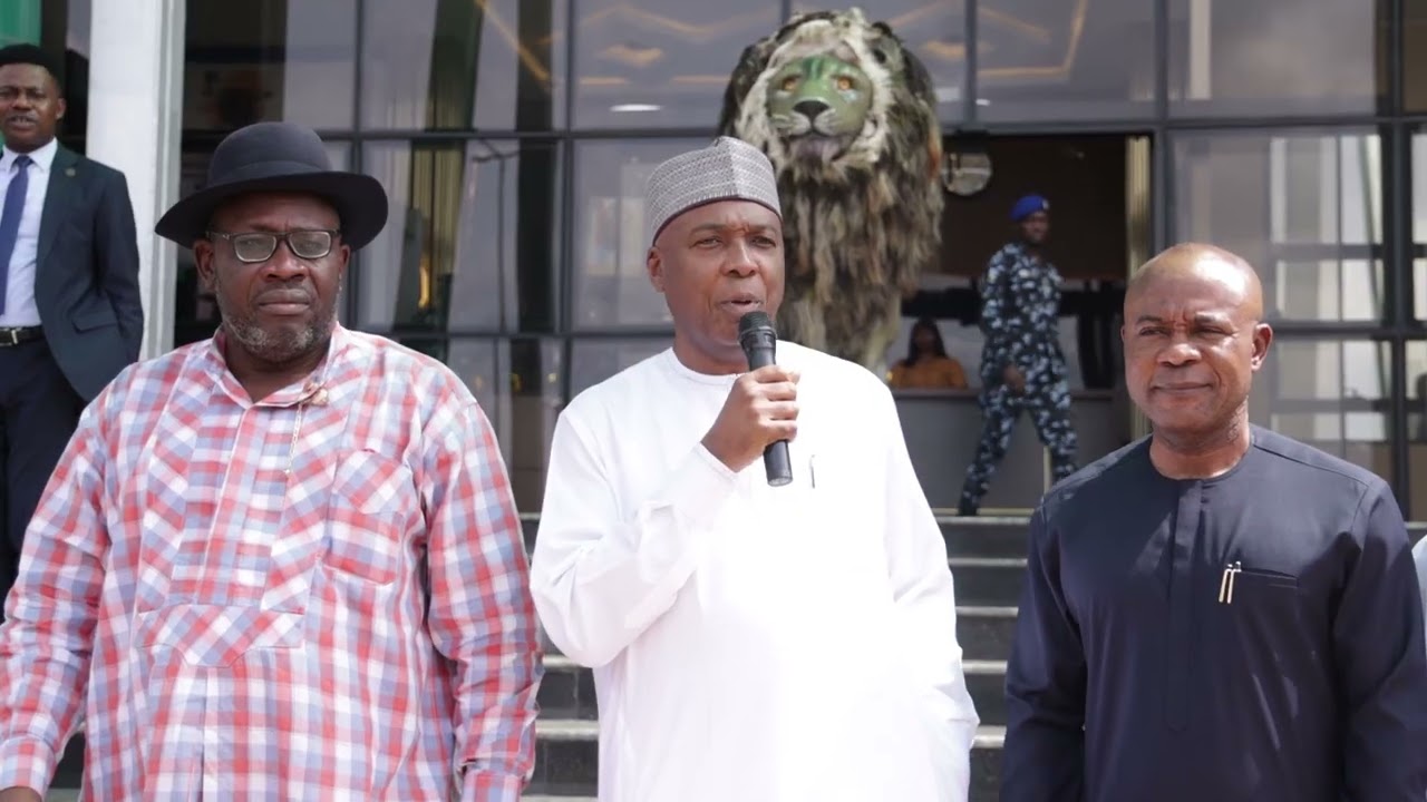 Defection Threat: Saraki, Dickson, Dankwambo Storm Enugu, Meet with Gov Mbah