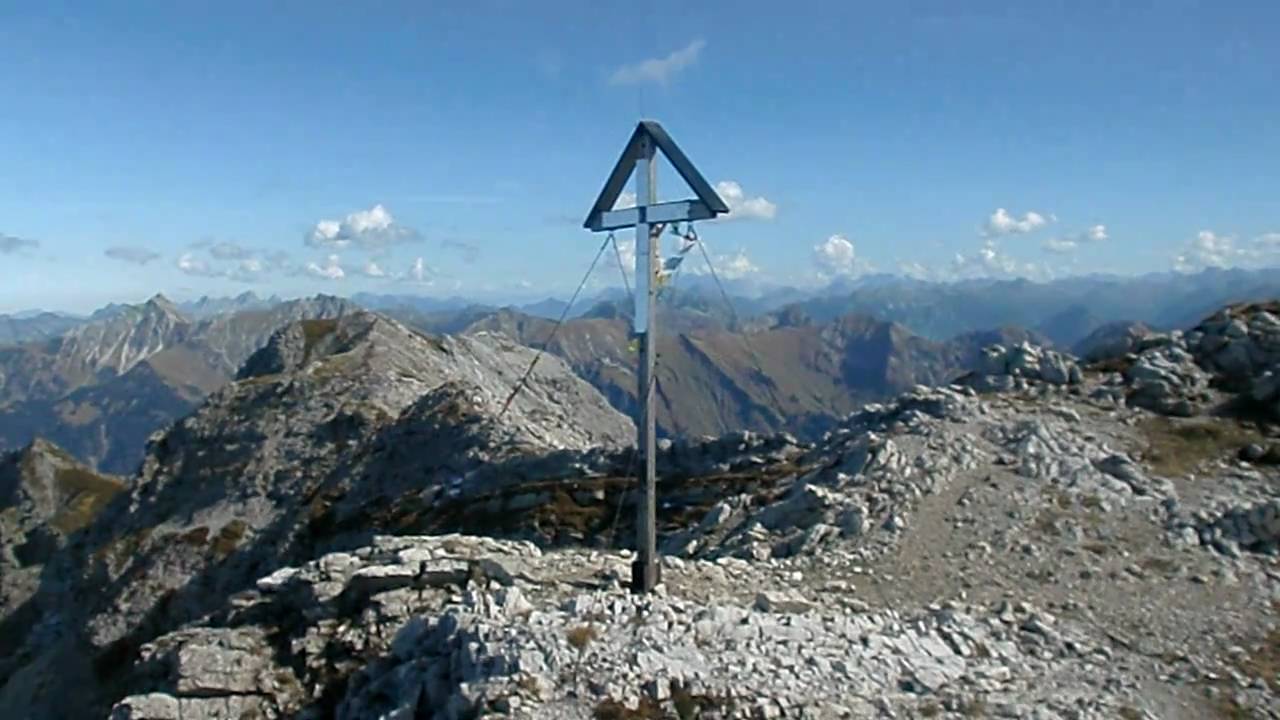 360&deg;-Panorama vom Gro&szlig;en Daumen (2.280m)