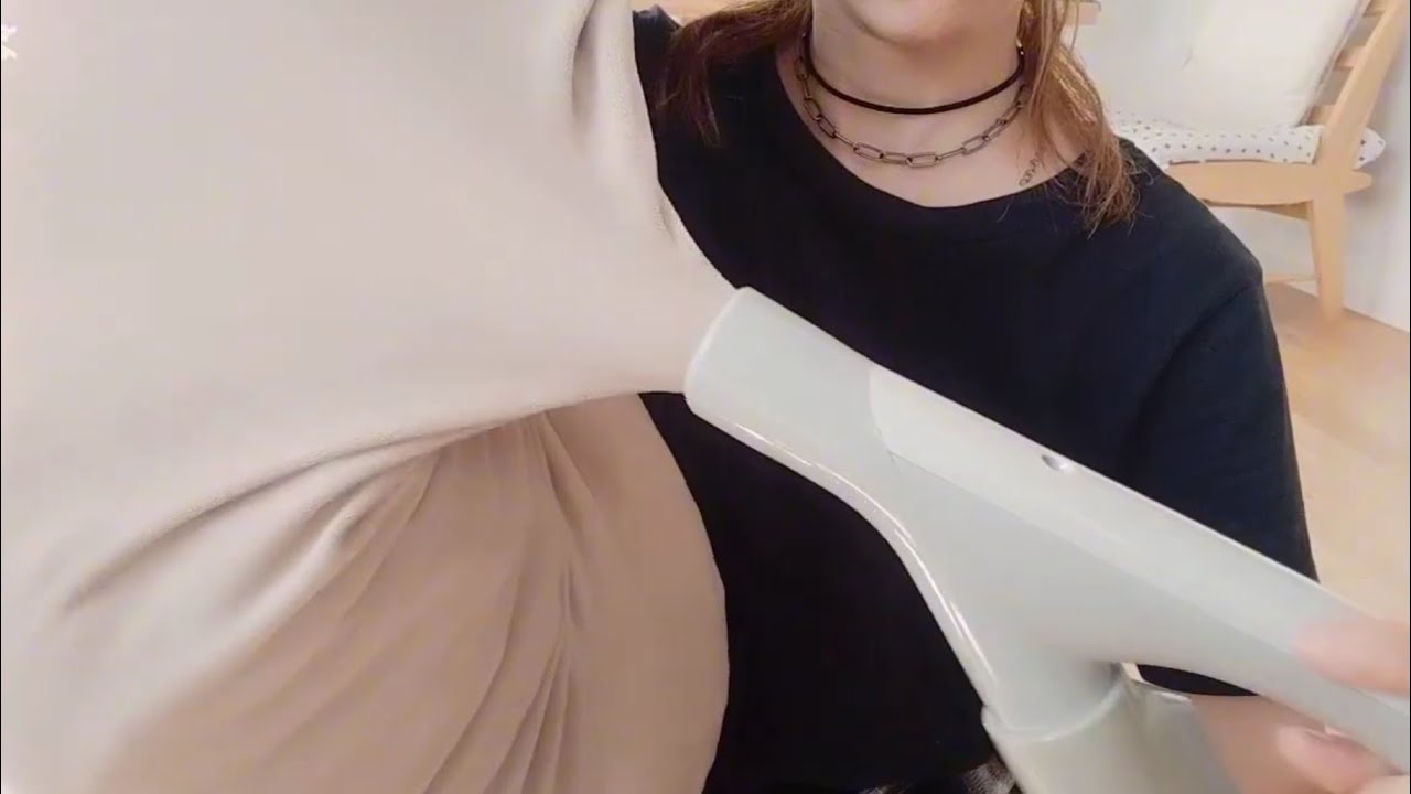 【掃除機動画】ゴム手袋、クッション、スリッパ、靴下シーンもあるよ。