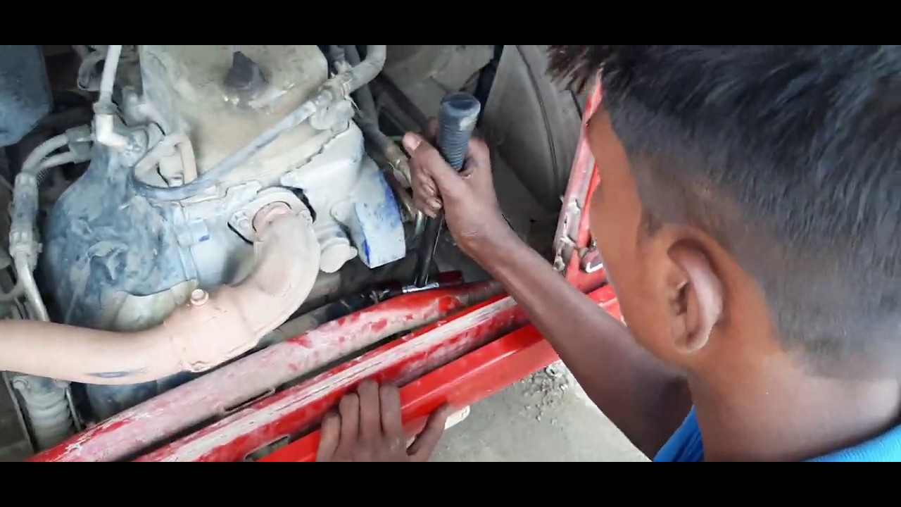 HOW TO OPEN SELF MOTOR BAJAJ RE THREE WHEELER