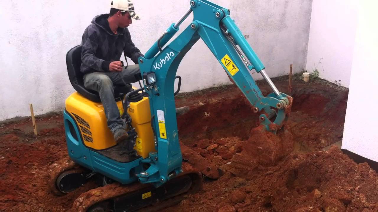 KUBOTA U008 - Miniescavadeira 890Kg
