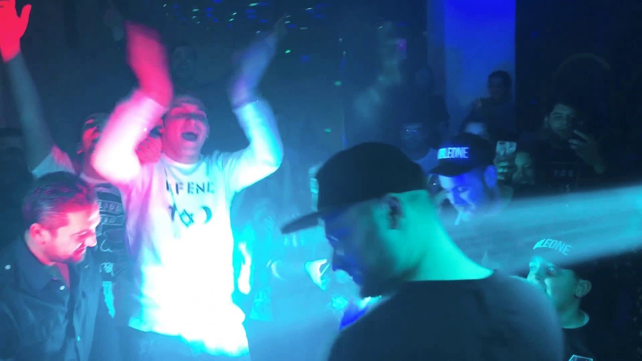 Andrea zeta feat Salvatore sorriso Danzami nei sogni..live Napoli