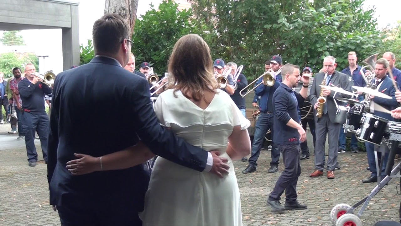 Hochzeit Saskia & Thomas | Guggemuusig Ohregribler