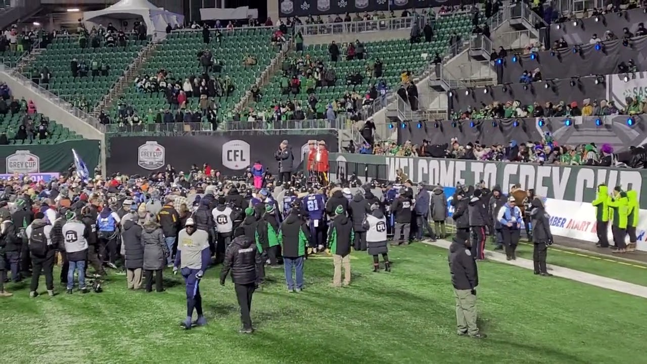 @TorontoArgonauts are presented the 2022 Grey Cup #109