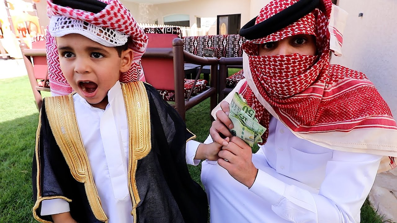 شخص غريب يسرق عيديات عبودي !!