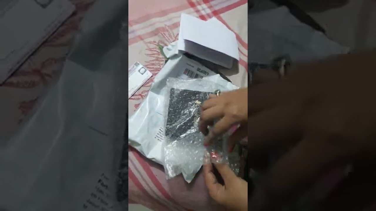 Unboxing Platinum Opal ring from GemPundit