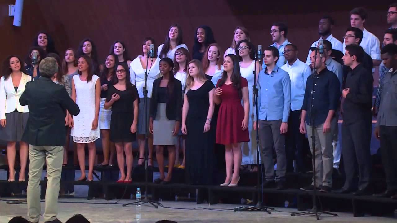 Academia da Voz - Deus não se cansa de amar
